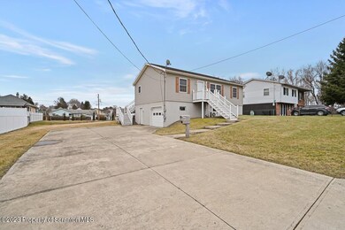 427 18th Ave, Scranton, PA 18504 - photo 2