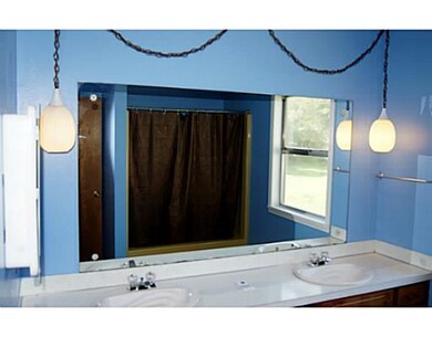 Master Bath/Spa.