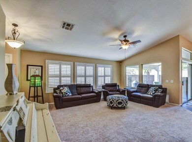 family room 2