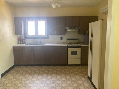 616 Woodman St, Fall River, MA 02724 - photo 5