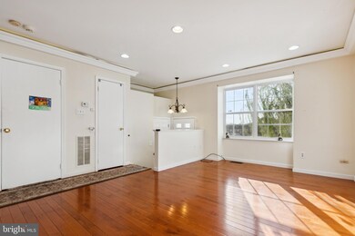 1984 Winslow Ct, Woodbridge, VA 22191 - photo 2