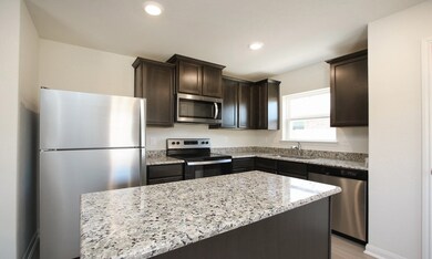 10651 Lost Maples Dr, Cleveland, TX 77328 - photo 4