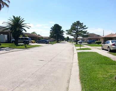 7304 Runnymede Dr, Marrero, LA 70072 - photo 3