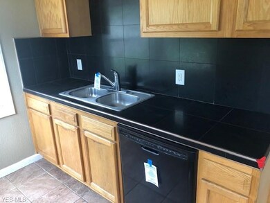 17802 Maple Heights Blvd, Maple Heights, OH 44137 - photo 2