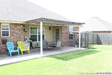 3212 E Hudson St, Broken Arrow, OK 74014 - photo 3