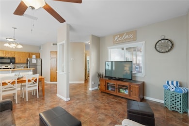 15010 Leeward Dr unit 602, Corpus Christi, TX 78418 - photo 4