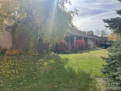 784 Kelly Dr, Wilmington, OH 45177 - photo 2