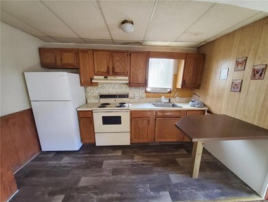 120 S 2nd St unit D, Lehighton, PA 18235 - photo 2