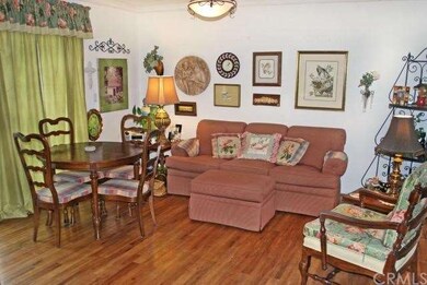 Family room showcasing beautiful authentic laminat