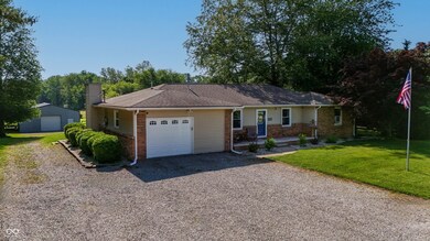 453 N 275 E, Columbus, IN 47203 - photo 2