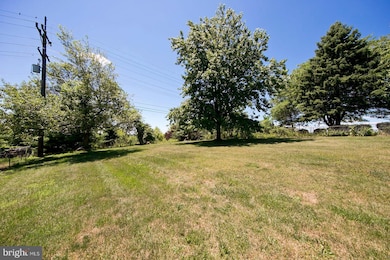 1621 Pondview Dr, Winchester, VA 22601 - photo 3