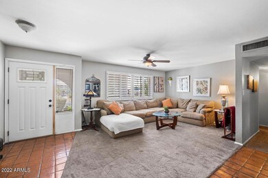 Living Room (14)