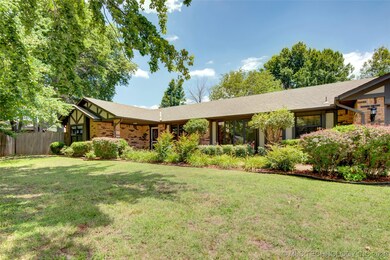 3304 SE Kensington Ct, Bartlesville, OK 74006 - photo 2