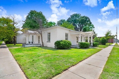 03-6709 E Wilson St-3
