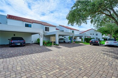 583 Beachwalk Cir unit 202, Naples, FL 34108 - photo 3