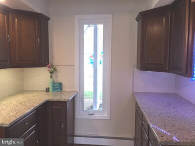 329 Appletree Dr, Levittown, PA 19055 - photo 7