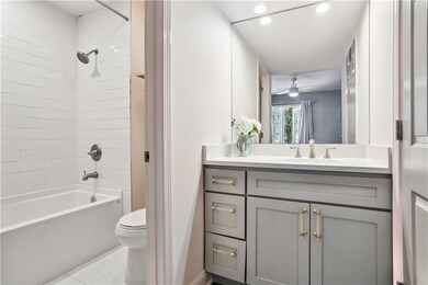 Coliseum Place Apartments unit 201, New Orleans, LA 70130 - photo 7