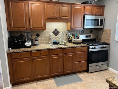 49 Catalpa St, North Babylon, NY 11703 - photo 4