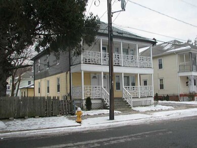 126 Sisson St, Pawtucket, RI 02860 - photo 2