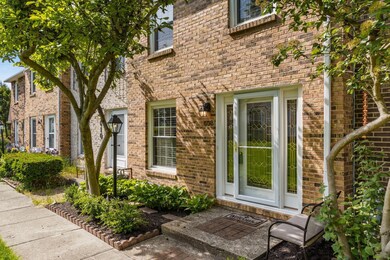 608 Pamlico St unit X-10, Columbus, OH 43228 - photo 2