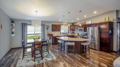 8 Kitchen and Dining-