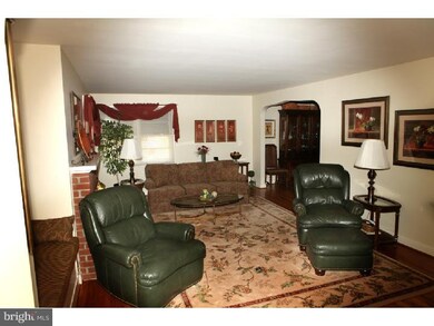 336 E Walnut St, Reading, PA 19607 - photo 5