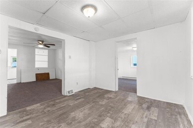 128 Washington St, Freemansburg, PA 18017 - photo 4