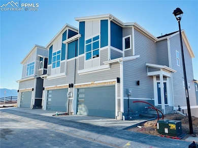 712 Belleza View, Colorado Springs, CO 80907 - photo 2