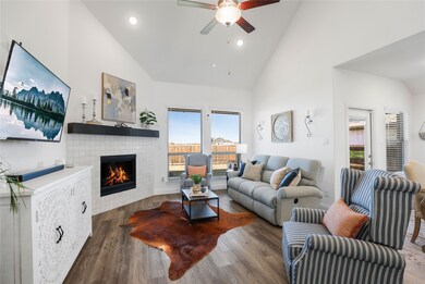 16529 Hidden Cove Dr, Celina, TX 75009 - photo 2