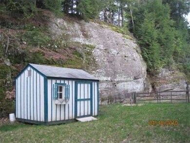 22 Bears Den Dr, Sunderland, MA 01375 - photo 7