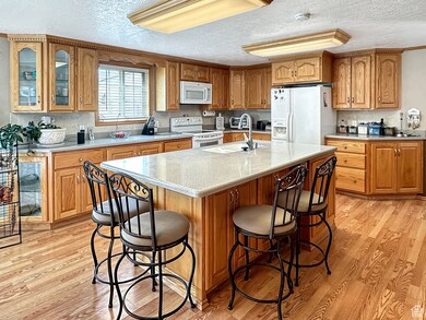 415 N Cedar View, Orangeville, UT 84537 - photo 5