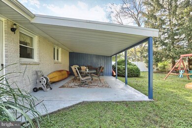 112 Robin Rd, Hershey, PA 17033 - photo 6