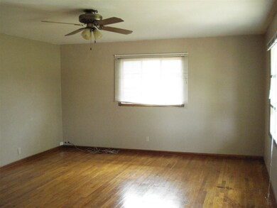 2302 Baylor Ave, Alamogordo, NM 88310 - photo 5