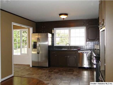 Refinished cabinets, stainless steel appliances, t
