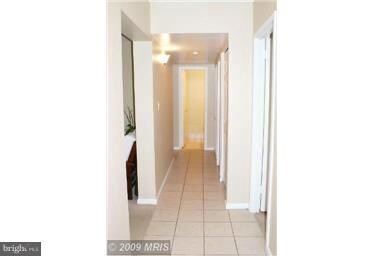 2249 Castle Rock Square unit 12C, Reston, VA 20191 - photo 4