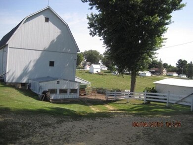 176 S Main St, Potosi, WI 53820 - photo 2