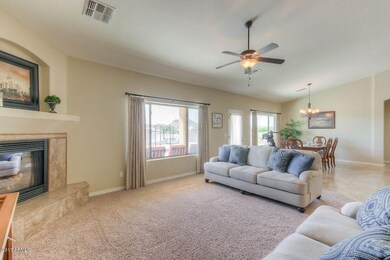Family Room (3)