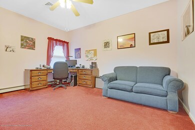 26 Kuzyk Rd Cream Ridge NJ-large-024-28-