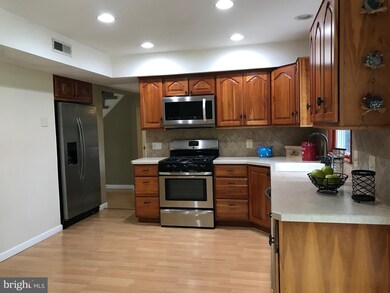 1445 Crofton Pkwy, Crofton, MD 21114 - photo 4