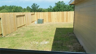 1216 Quarterhorse Dr, Alvin, TX 77511 - photo 7