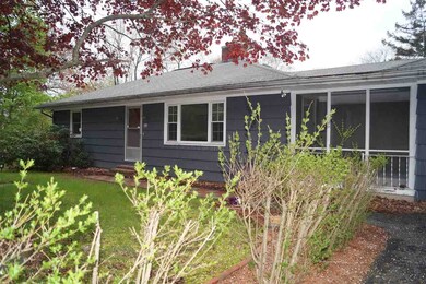 395 Mammoth Rd, Pelham, NH 03076 - photo 4