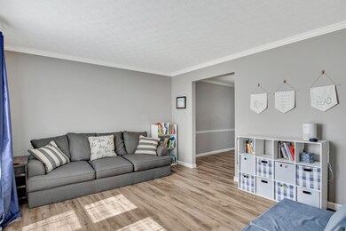 6_living room