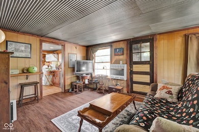 16030 S Ferguson Rd, Columbus, IN 47201 - photo 6