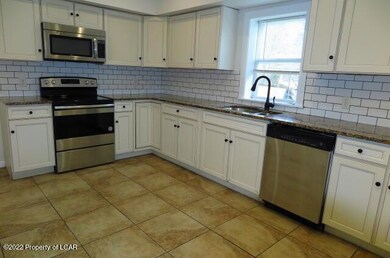 371 Wright Ave, Kingston, PA 18704 - photo 5