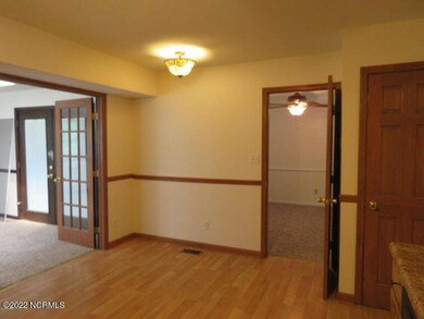 2610 Northwoods Dr, Jacksonville, NC 28540 - photo 5