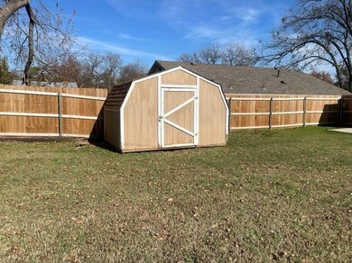 822 N Market Ave, Shawnee, OK 74801 - photo 4