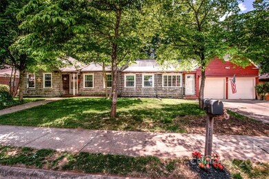 341 N Bost St, Statesville, NC 28677 - photo 2