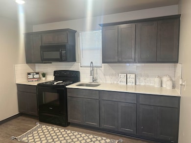 726 N 16th St, Enid, OK 73701 - photo 6