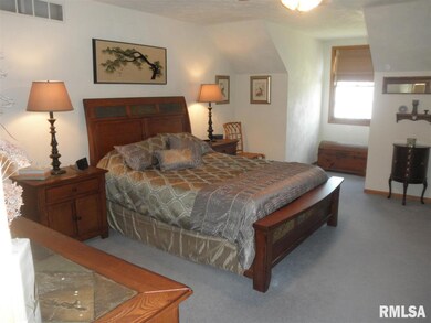 5307 N Rothmere Dr, Peoria, IL 61615 - photo 4