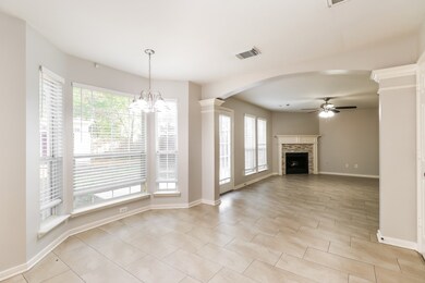 26106 Oakridge Forest Ln, Spring, TX 77386 - photo 7